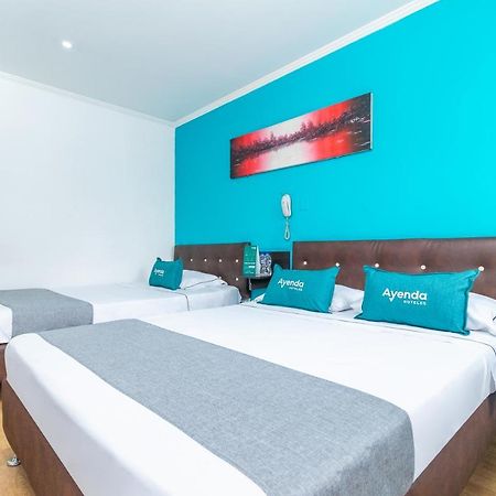 Ayenda Palermo Plaza Hotel Богота Екстериор снимка