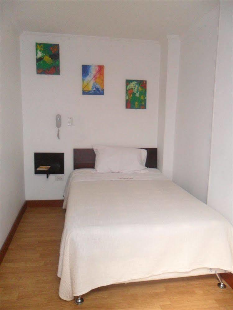 Ayenda Palermo Plaza Hotel Богота Екстериор снимка