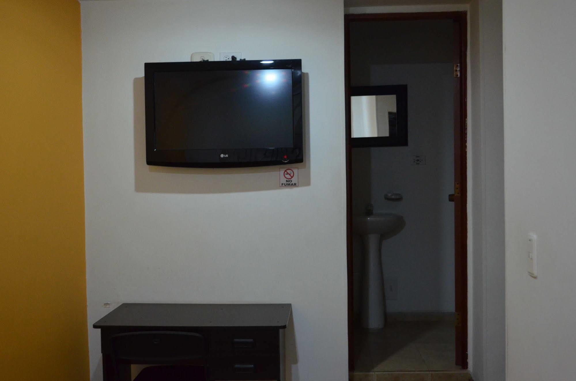Ayenda Palermo Plaza Hotel Богота Екстериор снимка