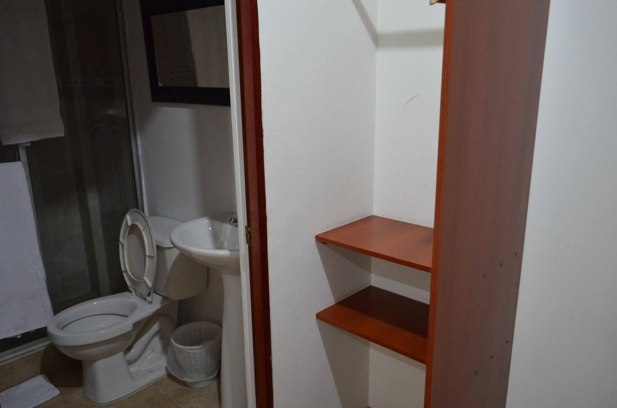 Ayenda Palermo Plaza Hotel Богота Екстериор снимка